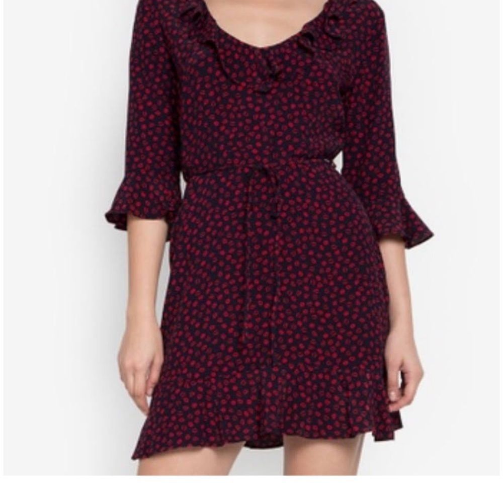 TOPSHOP LIP PRINT MINI DRESS - Picture 2 of 14